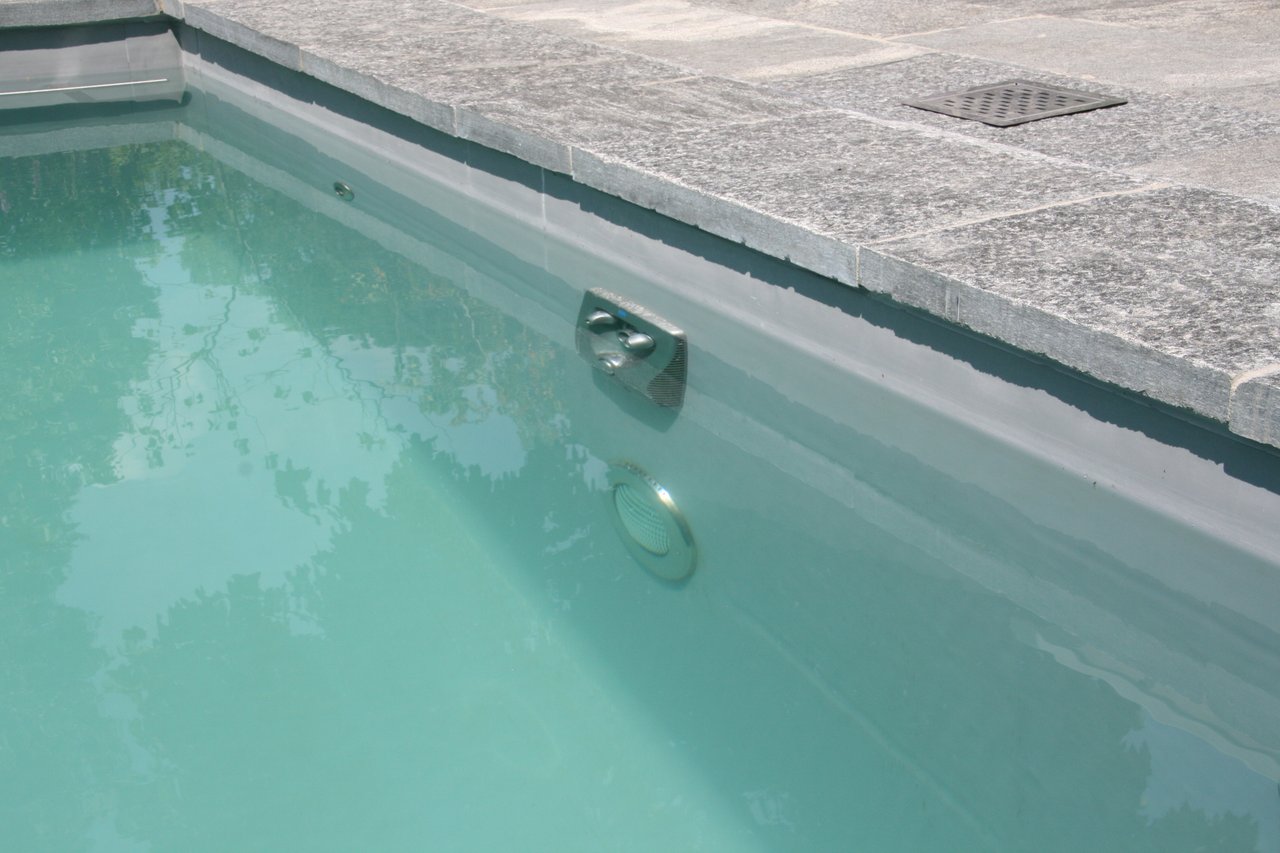 Gegenstromanlage in Pool eingebaut