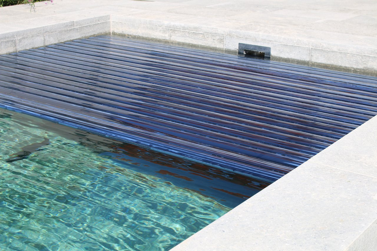 Poolabdeckung für Naturpool
