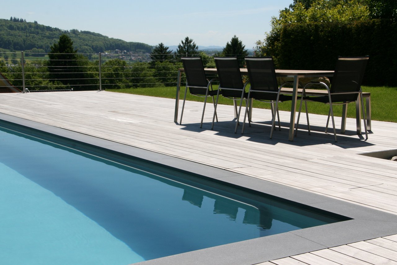 Biopool aus Edelstahl